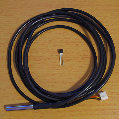 Photo of two DS18B20 sensors, one in a TO-92 package and the other in a cabled probe