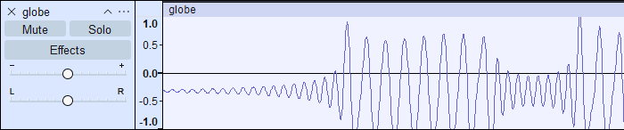 Screenshot of Audacity showing the signal being distorted when being resampled.